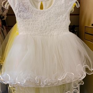 BRAND NEW BOUTIQUE! Formal white tulle and lace hi-low dress